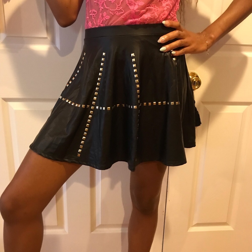 nice miniskirt black with silver dazzled accents